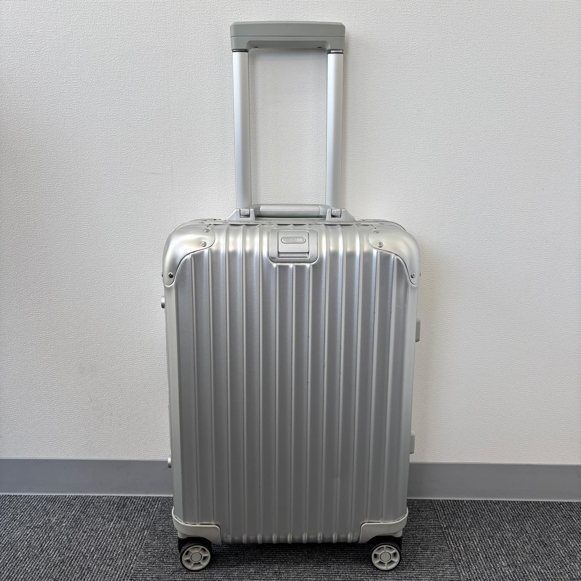 リモワ　トパーズ(オリジナル)　920.52-8　中古美品　32リットル　4輪