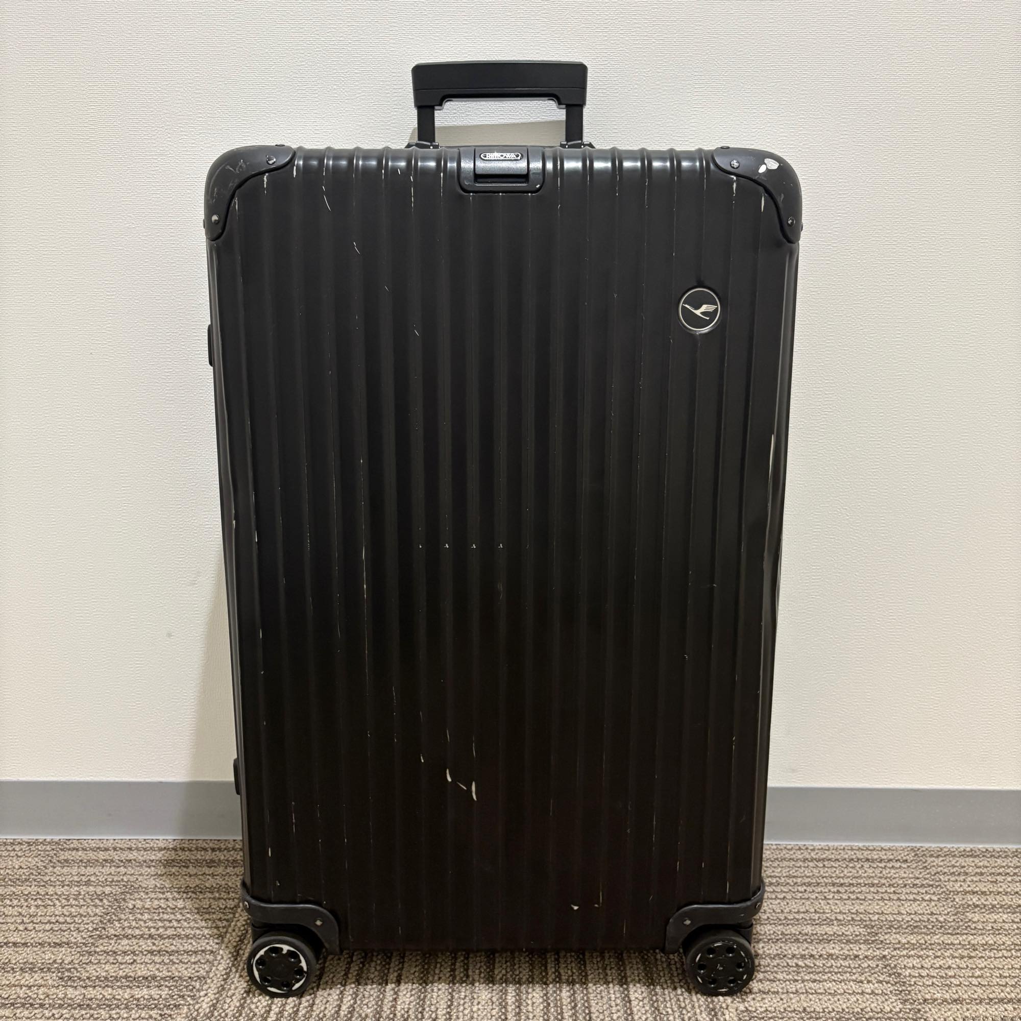 ルフトハンザ　リモワ　アルミニウムステルス　中古商品　1740881　85リットル　4輪