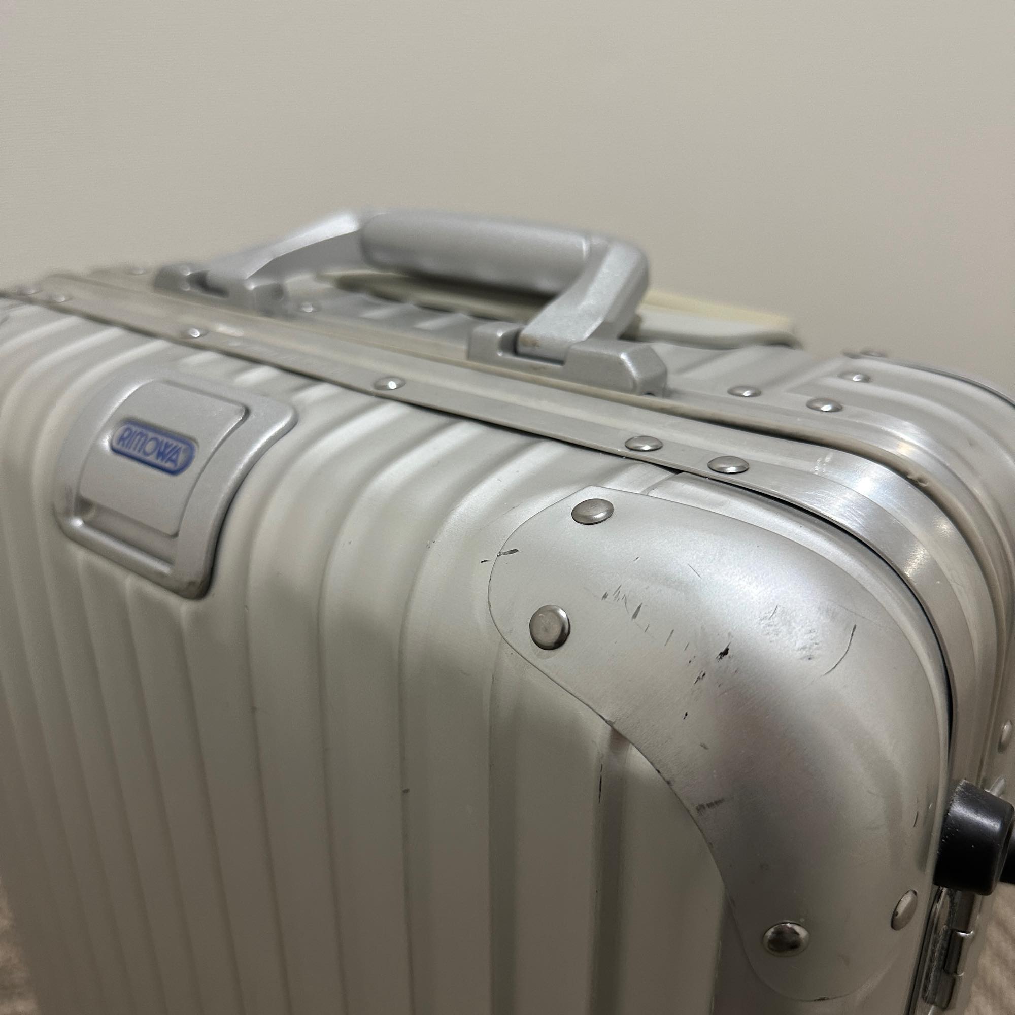 リモワ　トパーズ　929.52-8　中古商品　32リットル　2輪