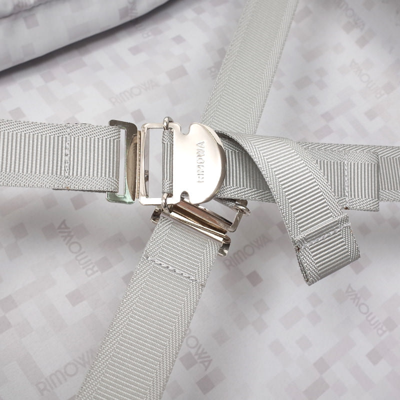 リモワ サルサ 中古美品 810.40.38.4 27リットル 4輪