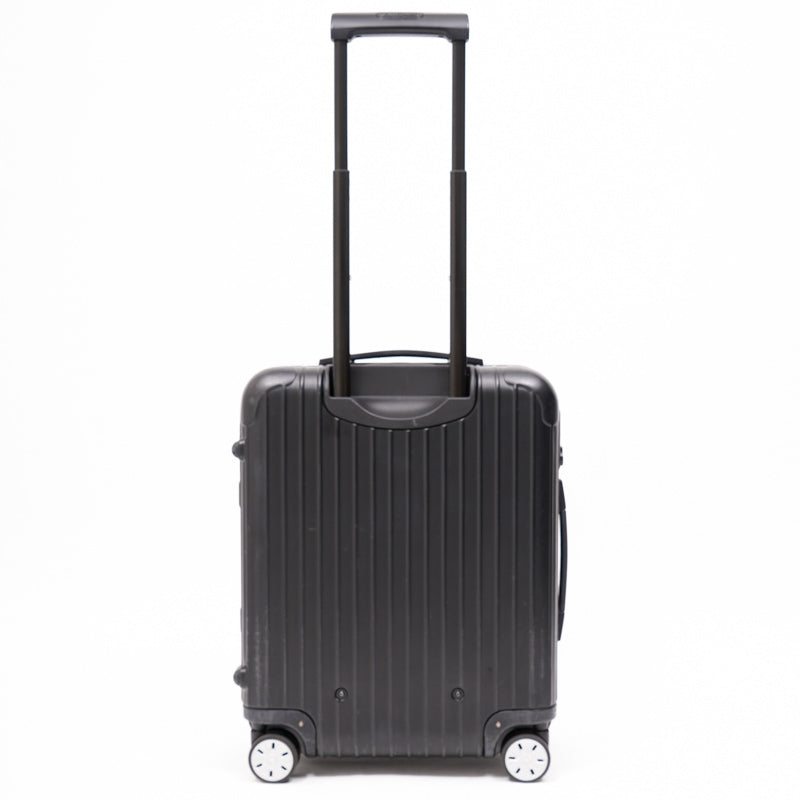 リモワ　サルサ　810.56　47リットル　中古商品　4輪