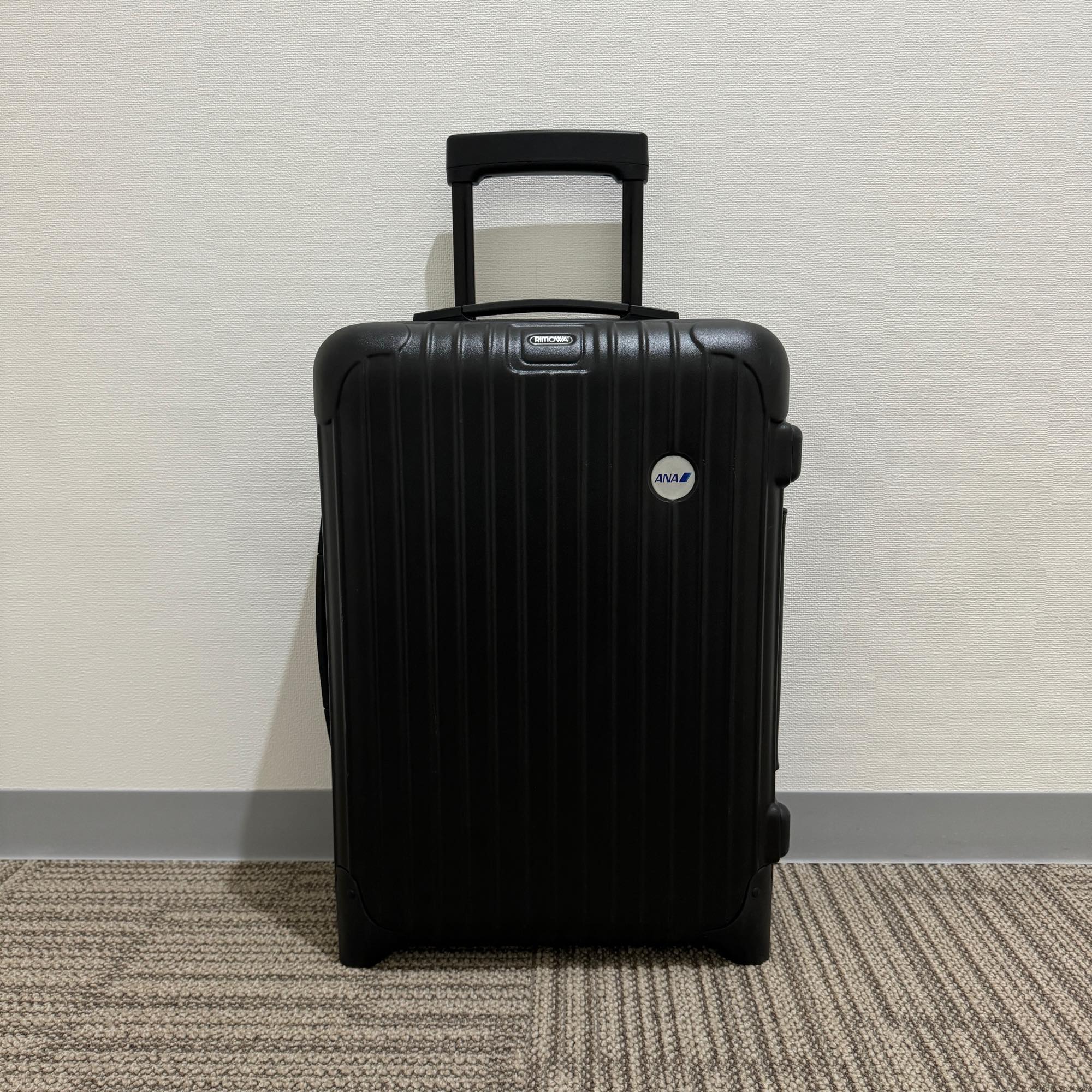 リモワ　サルサ　810.90 　中古商品　23リットル　2輪