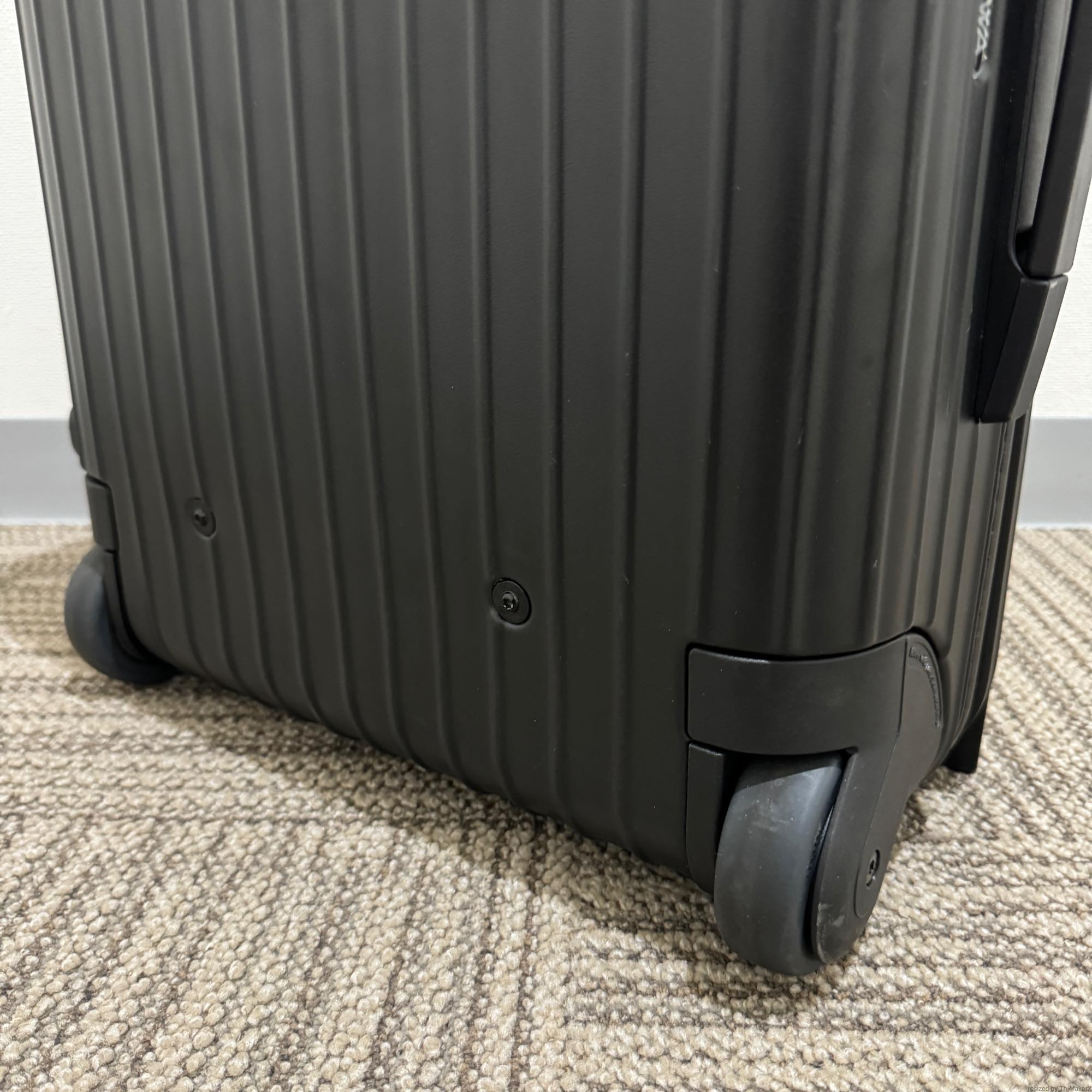 リモワ　ANAコラボ限定サルサ　810.90.03.1　中古備品　32リットル　2輪