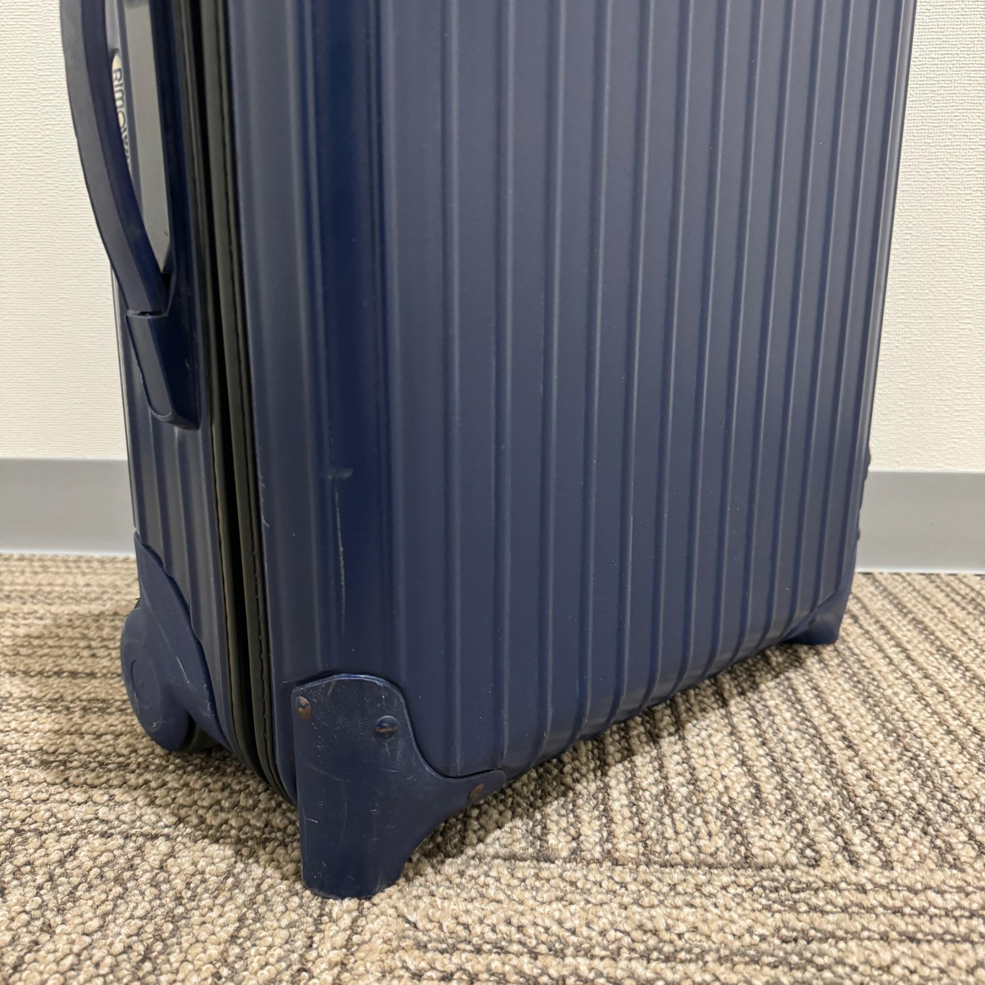リモワ　サルサ　U814.52　35リットル　中古商品　2輪