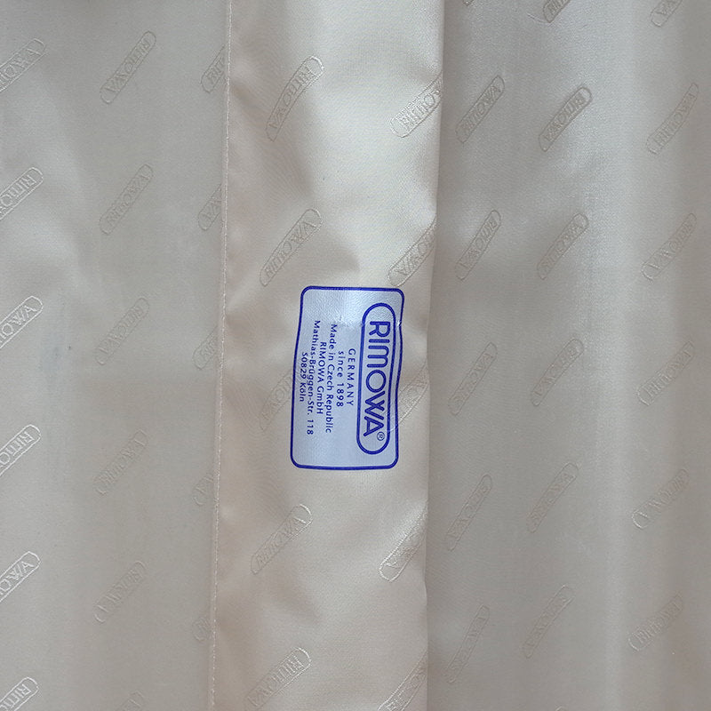 リモワ サルサ デラックス　830.63　61リットル　中古美品　4輪