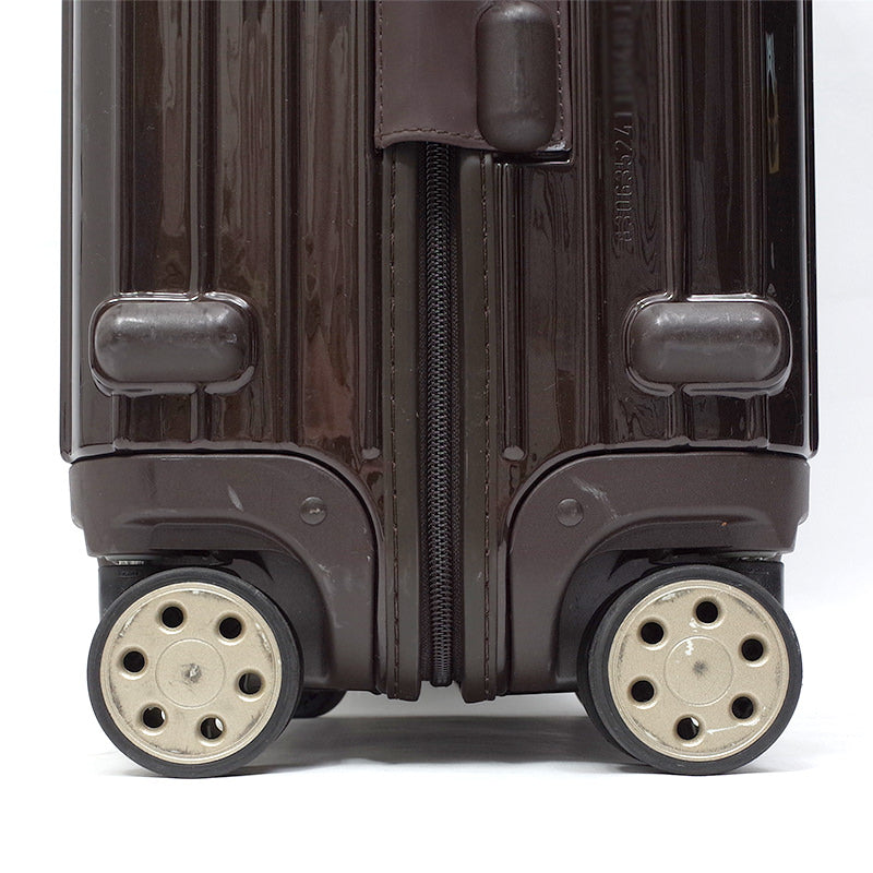 リモワ サルサ デラックス　830.63　61リットル　中古美品　4輪
