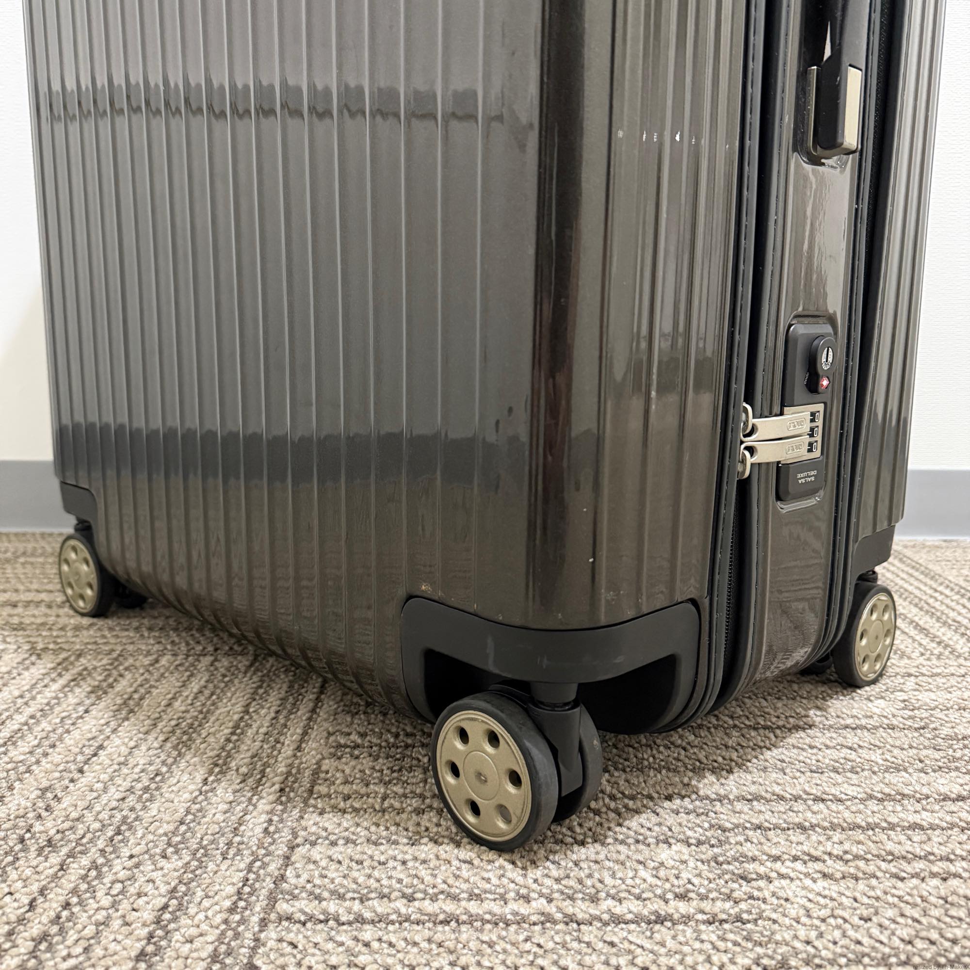 リモワ　サルサデラックス　3Suiter　830.80.33.4　中古美品　128リットル　4輪