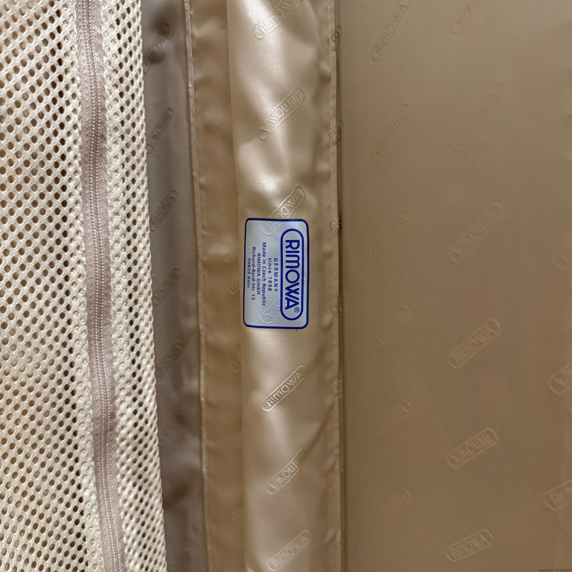 リモワ　サルサデラックス　3Suiter　830.80.33.4　中古美品　128リットル　4輪