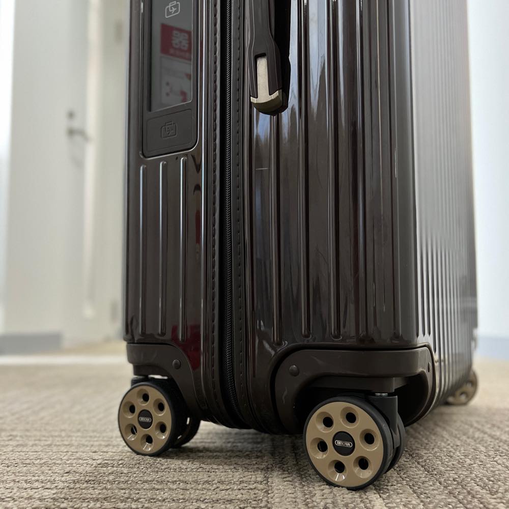 リモワ　サルサ デラックス　電子タグ　831.73.33.5　87リットル　中古商品　4輪