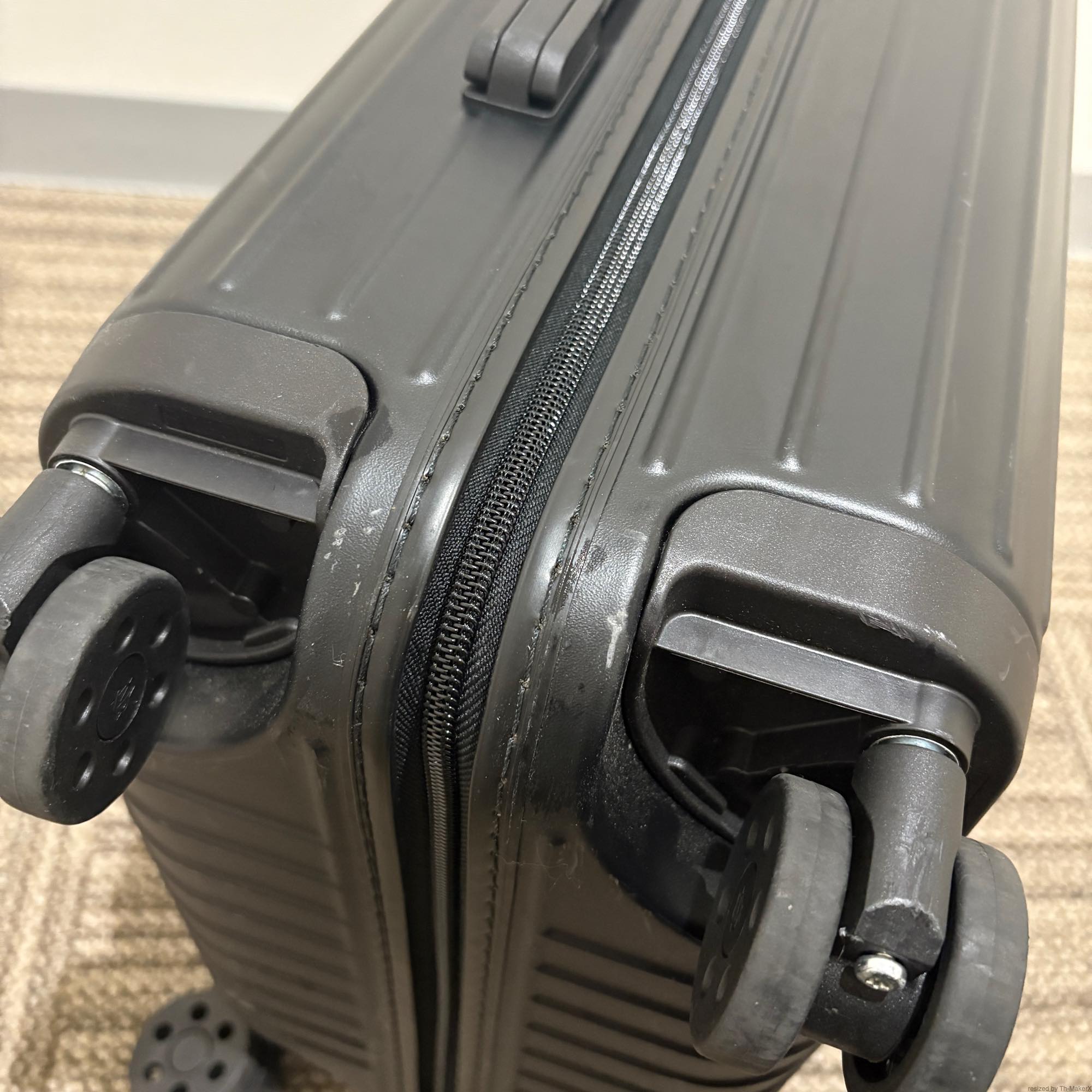 リモワ　エッセンシャル　832.52.63.1　キャビンS　34L　中古美品　マットブラック