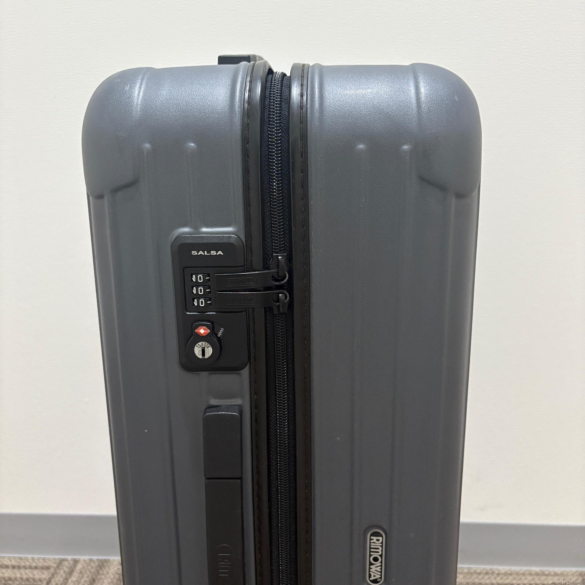 リモワ　サルサ(エッセンシャル)　838.63　63リットル(Check-In M)　中古美品　4輪