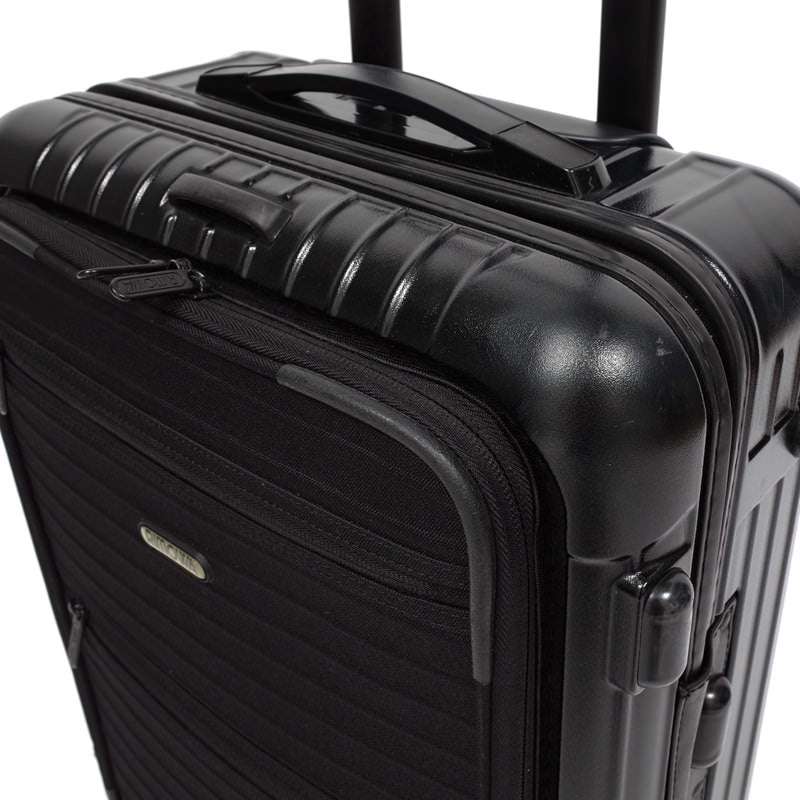 リモワ　ボレロ　中古商品　861.52　37リットル　2輪