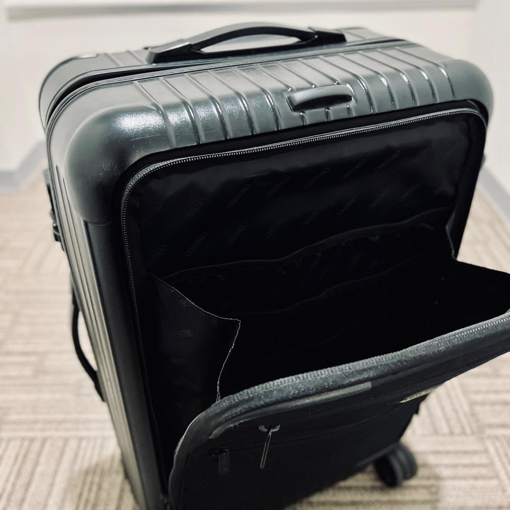 リモワ　ボレロ　861.63　中古商品　63リットル　4輪