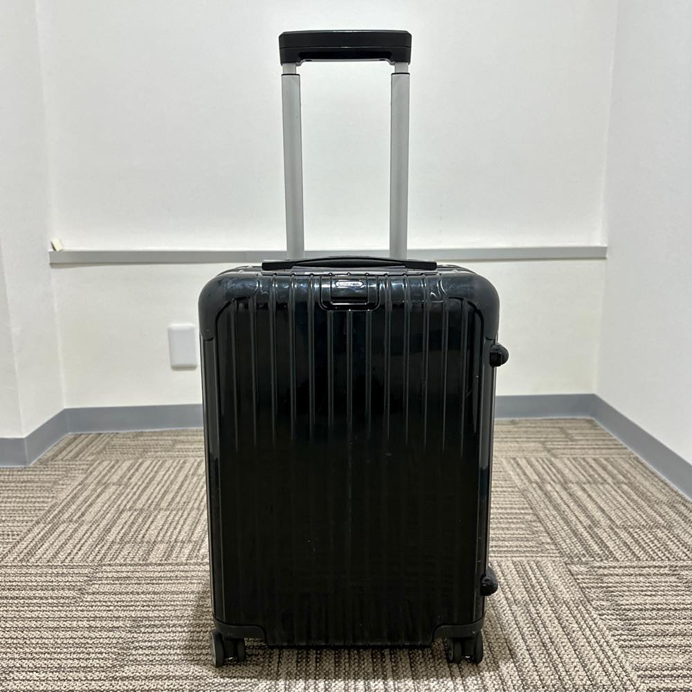 リモワ　サルサデラックス　870.52 　新古品　32リットル　4輪
