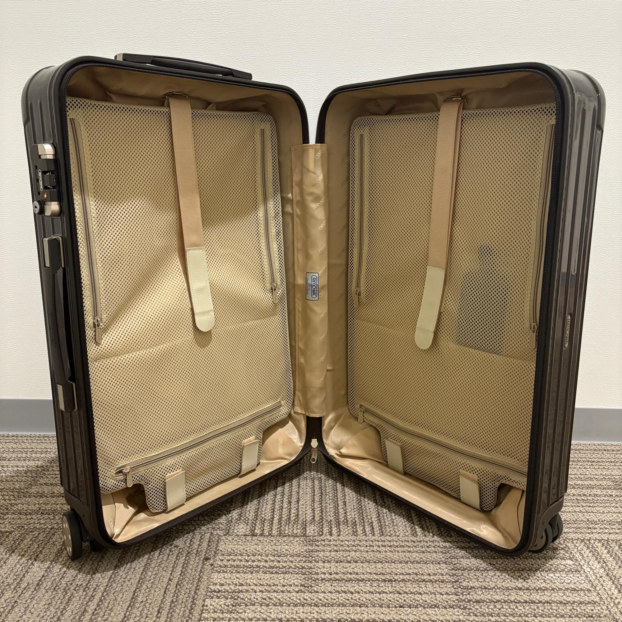 リモワ　サルサデラックス(エッセンシャル)　872.63　中古美品　61リットル　4輪