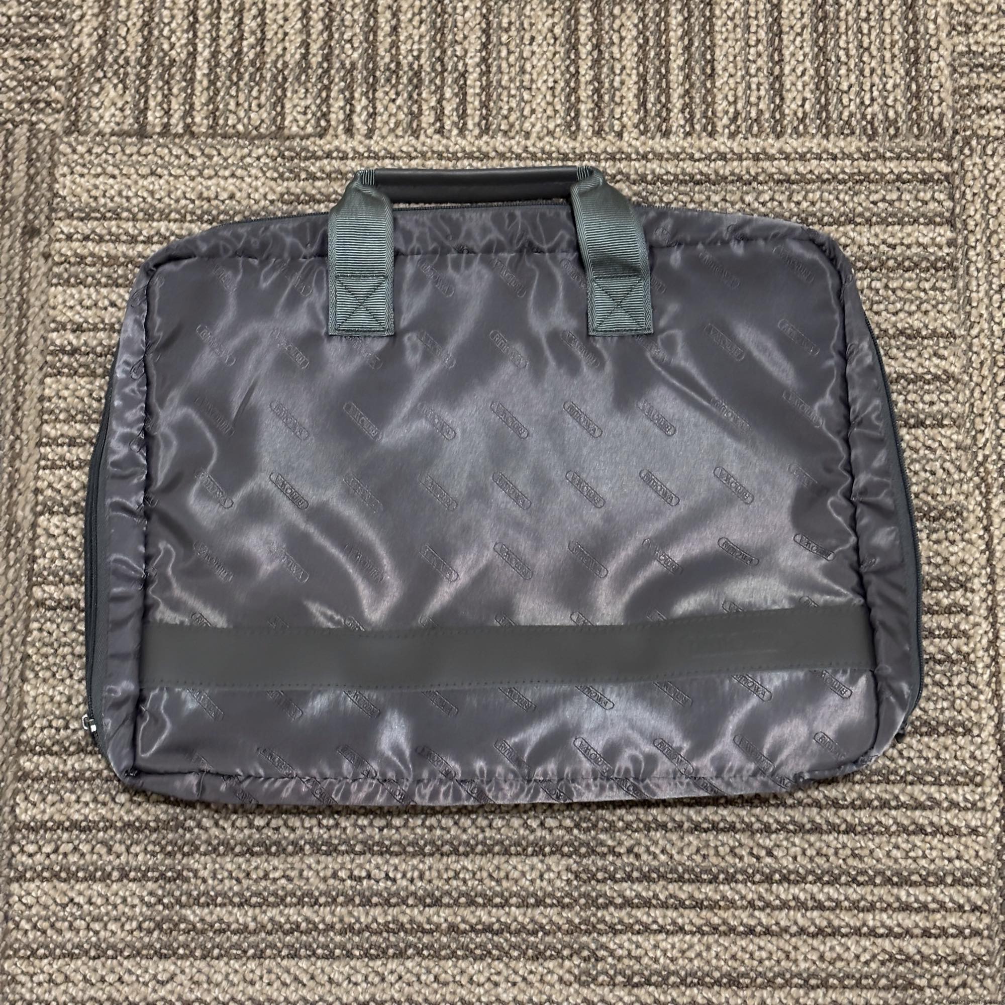 リモワ　リンボ　880.40.50.2　中古美品　24リットル　4輪