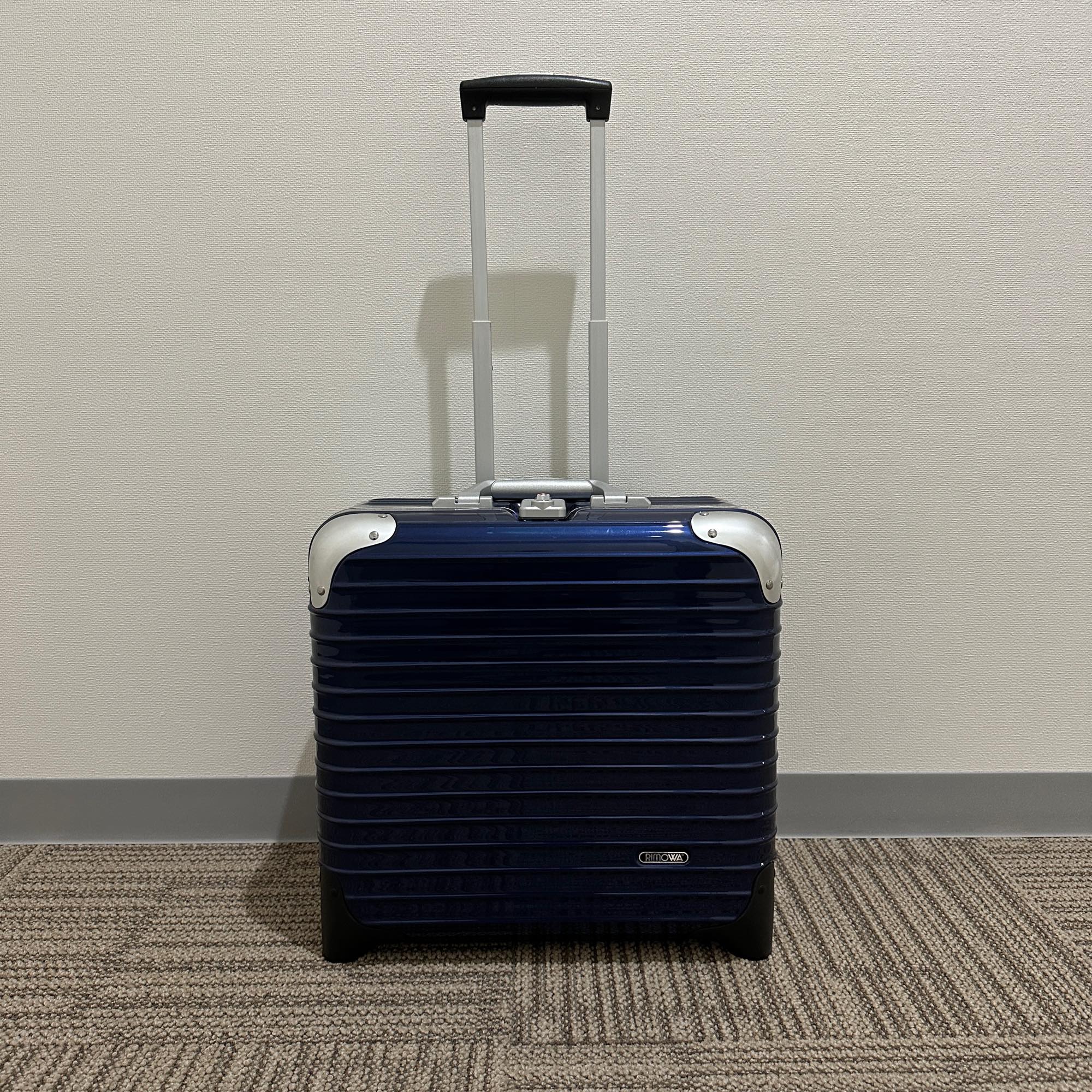 リモワ　リンボ　881.40.21.2　24リットル　中古美品　2輪