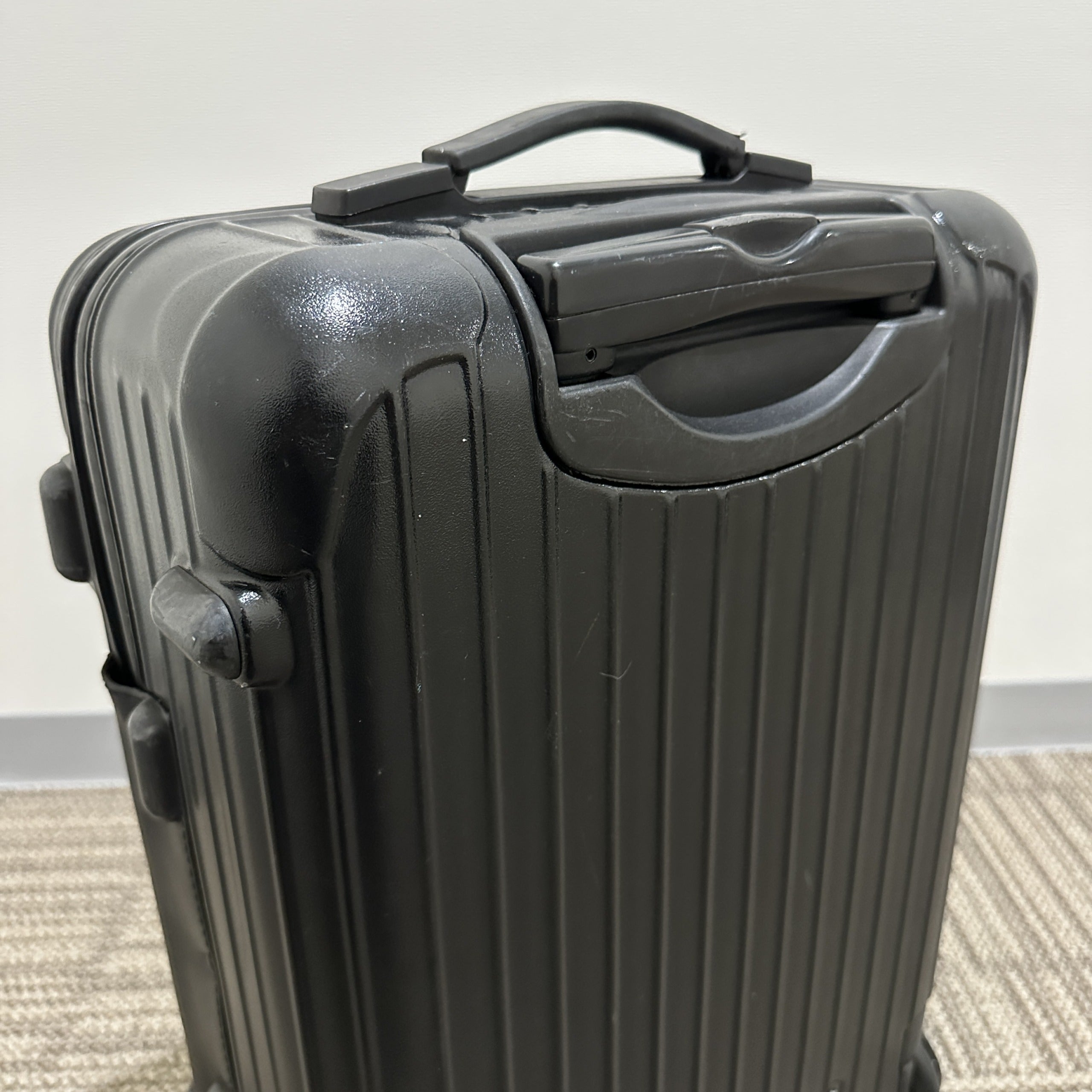 リモワ　サルサ　851.52-9　32リットル　中古商品　2輪