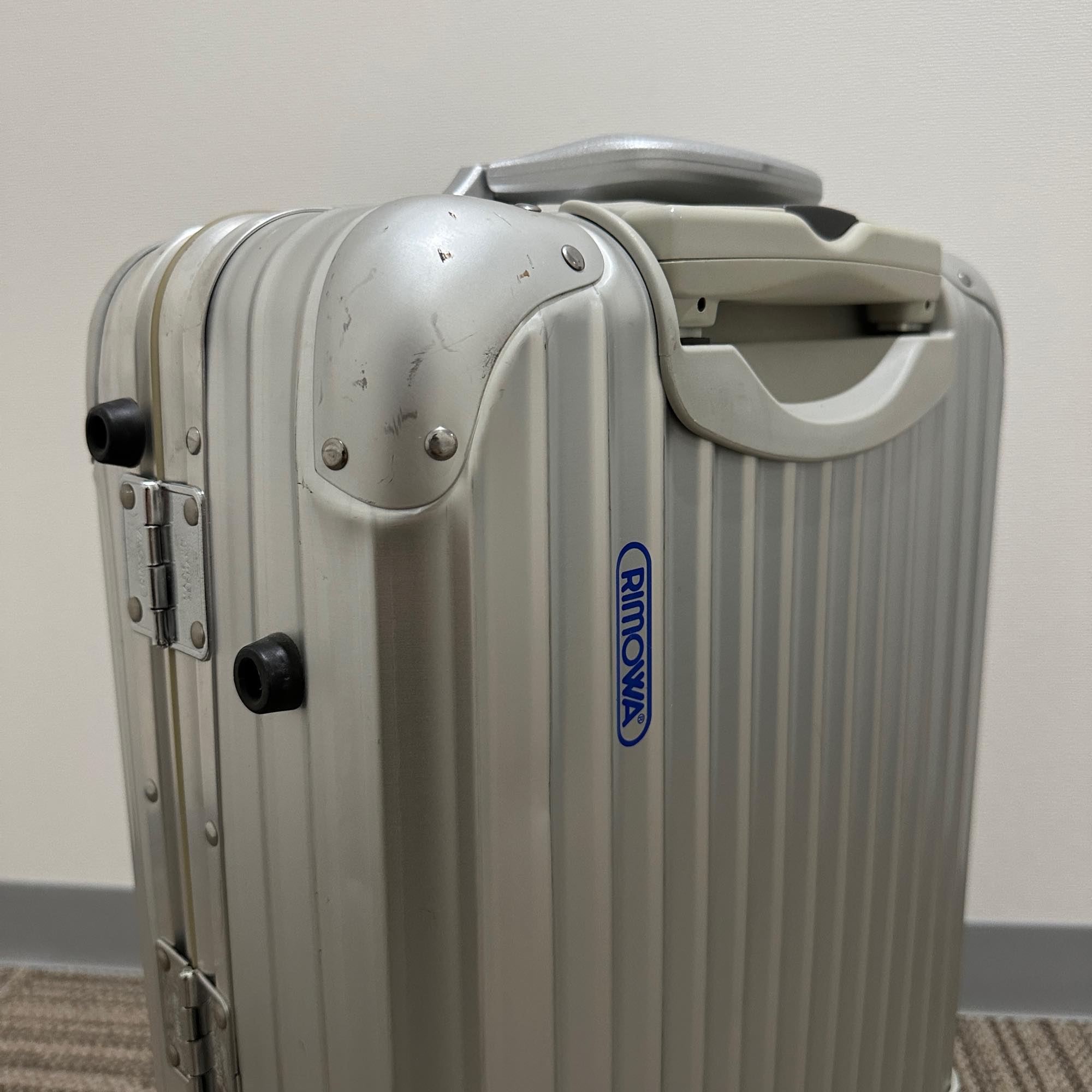 リモワ　トパーズ　929.52-9　中古商品　32リットル　2輪