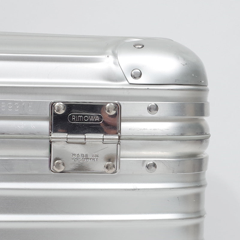 リモワ　パイロット　920.51　中古商品　37リットル　4輪