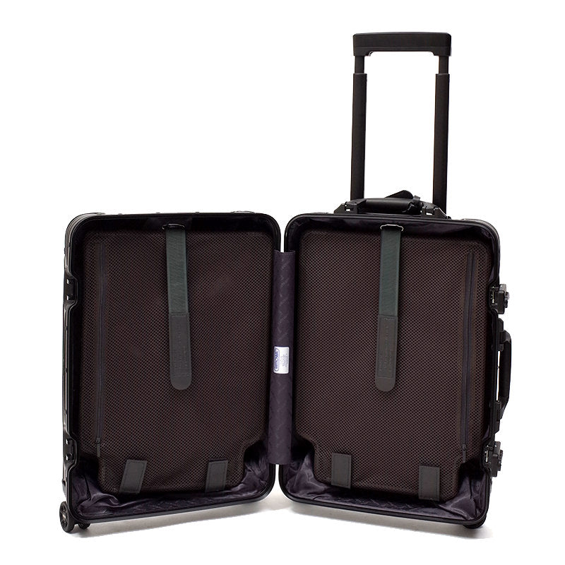 ルフトハンザ　リモワ　アルミニウム　ステルス　中古商品　32リットル　4輪