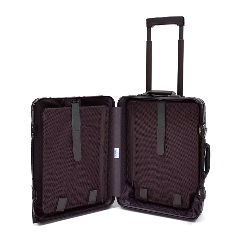 ルフトハンザ　リモワ　アルミニウム　中古美品　921.90　84リットル　4輪