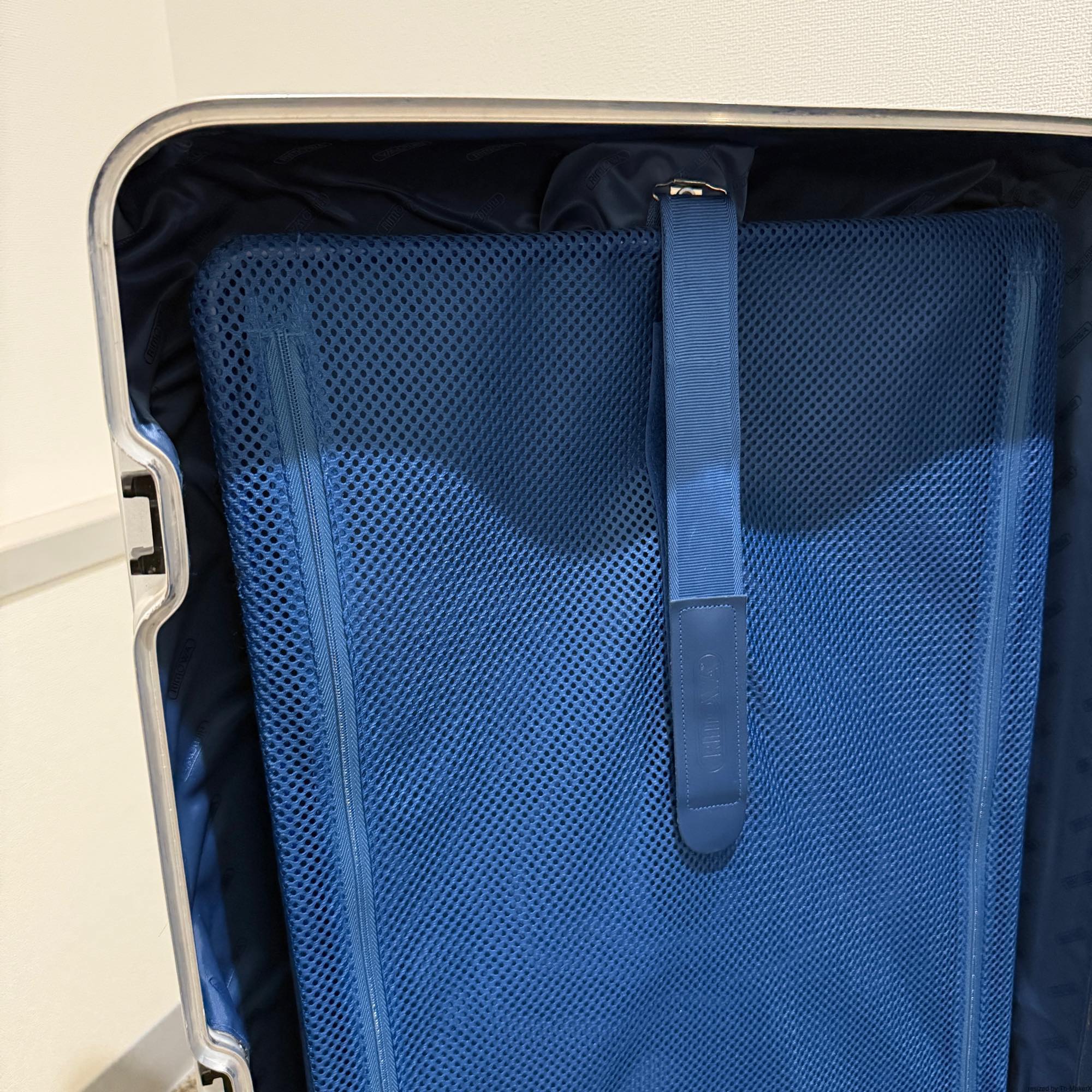 リモワ　トパーズ　923.70.00.4　82リットル　中古商品　4輪