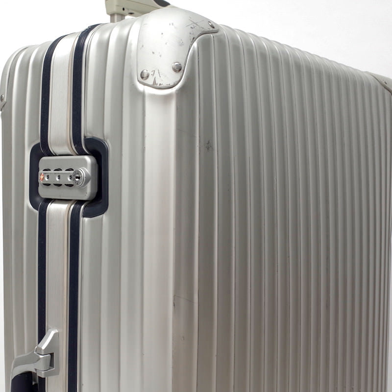 リモワ　シルバーインテグラル　中古品　U923.77　104リットル　4輪