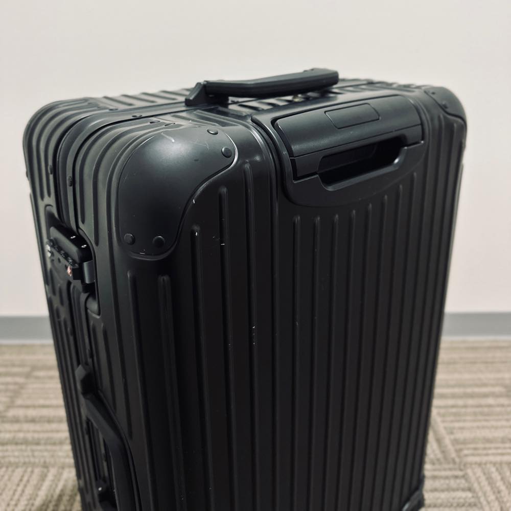 リモワ　トパーズ ステルス　中古商品　924.63.01.4　64リットル　4輪