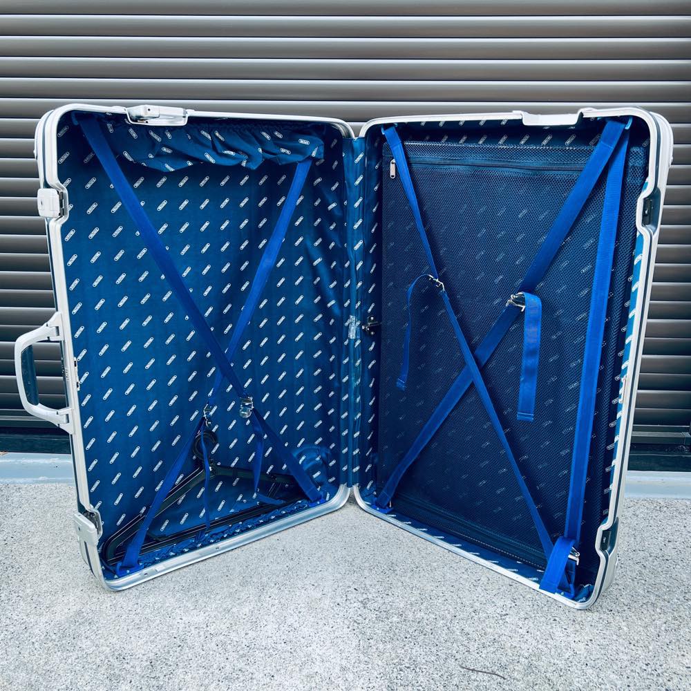 リモワ　シルバーインテグラル　925.77　75リットル　中古商品　2輪