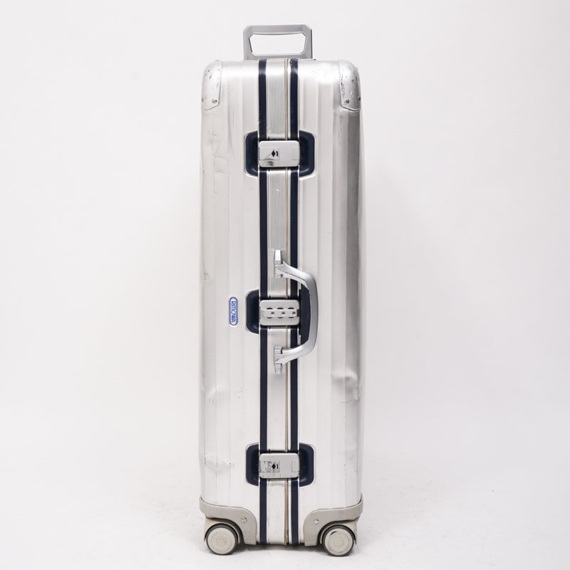 リモワ　シルバーインテグラル　中古商品　927.77　104リットル　4輪