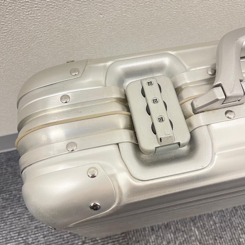 リモワ　アタッシェケース　中古商品　928.14　22リットル