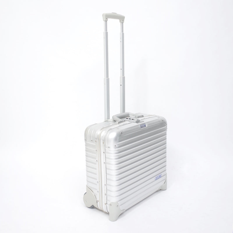 リモワ　トパース　中古商品　U928.40　23リットル　2輪