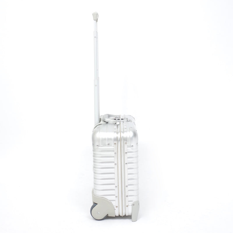 リモワ　トパース　中古商品　U928.40　23リットル　2輪
