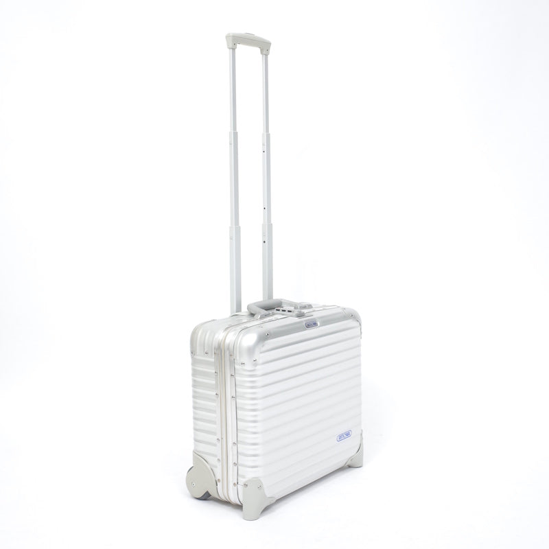 リモワ　トパース　中古商品　U928.40　23リットル　2輪