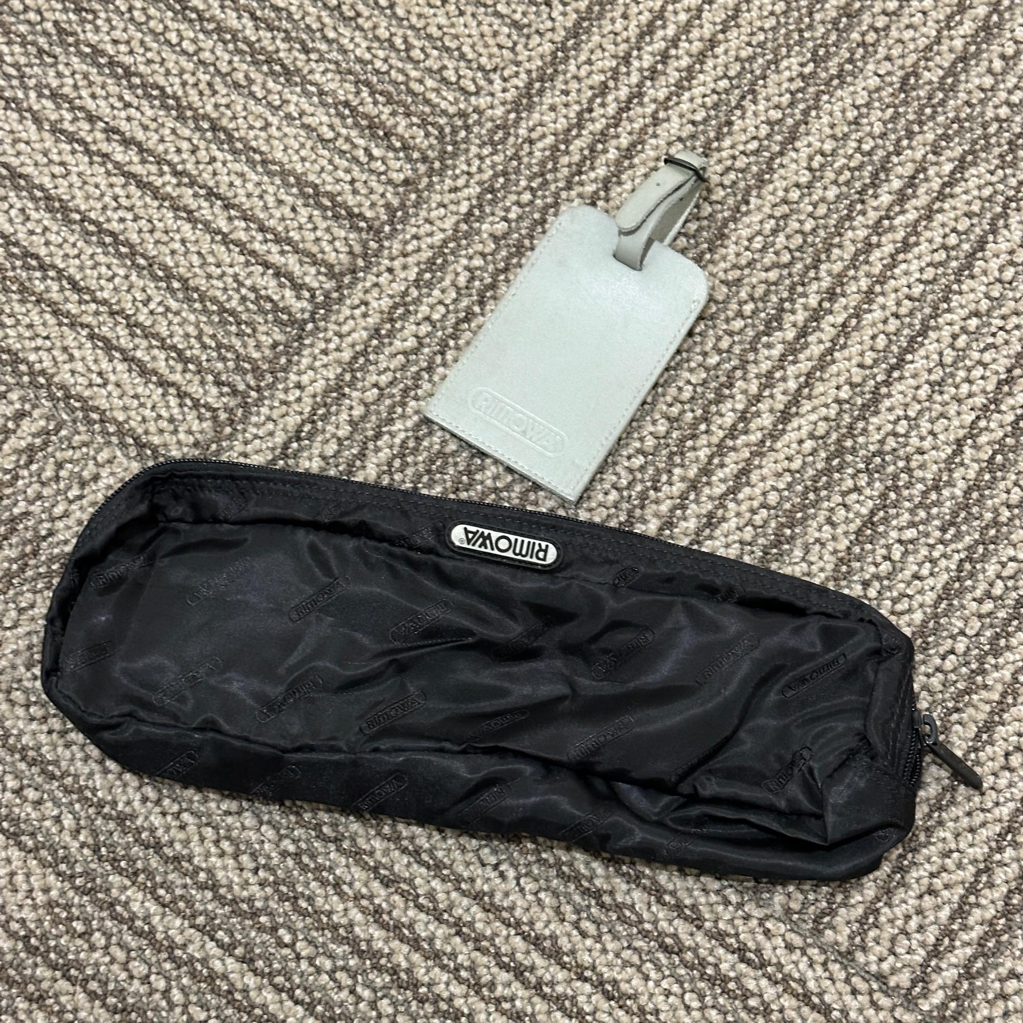 リモワ　パイロット　中古商品　928.51　46リットル　2輪