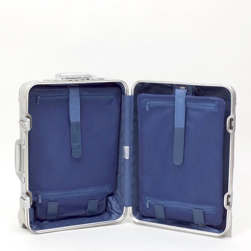 リモワ　トパーズ　929.52　在庫商品　32リットル　2輪
