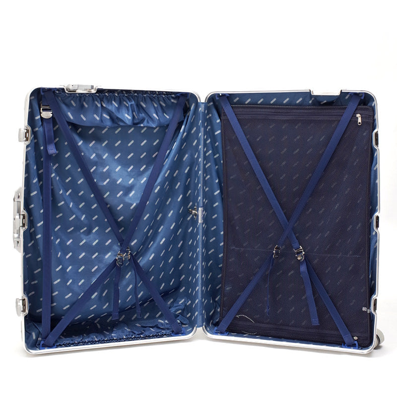 リモワ　トパーズ　中古商品　931.77　104リットル　4輪