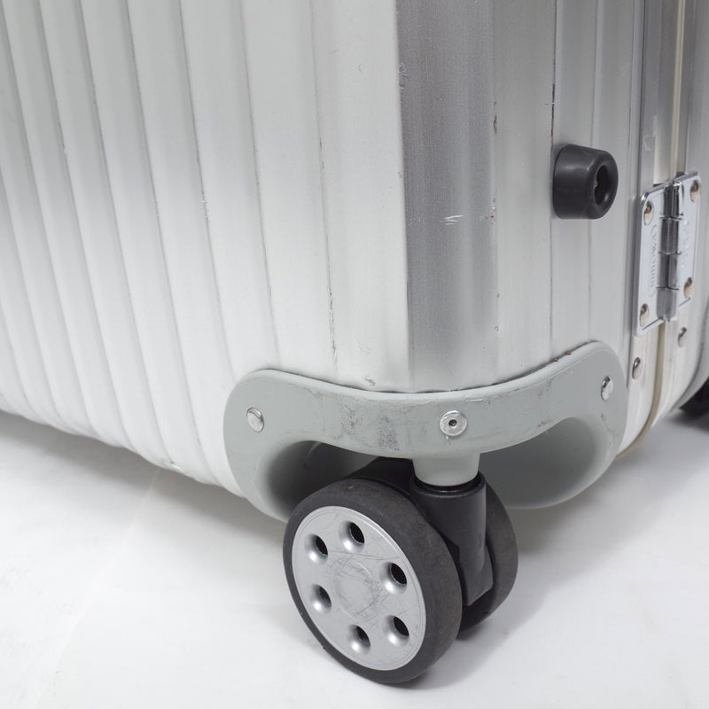リモワ　トパーズ　中古商品　U932.70　82リットル　4輪