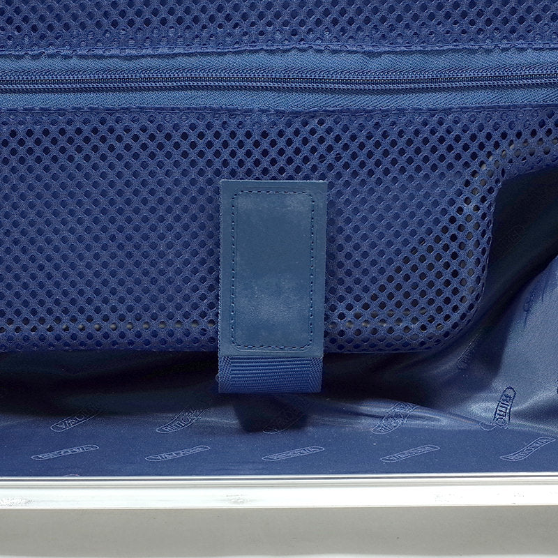 リモワ　トパーズ　932.73　中古商品　84リットル　4輪