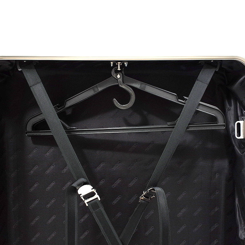 リモワ　トパーズ チタニウム　中古商品　945.77　98リットル 4輪