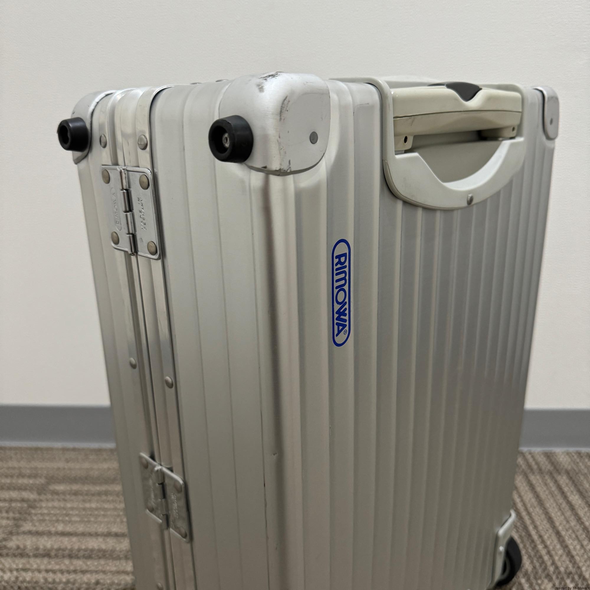 リモワ　オーパル　947.52　中古美品　32リットル　2輪