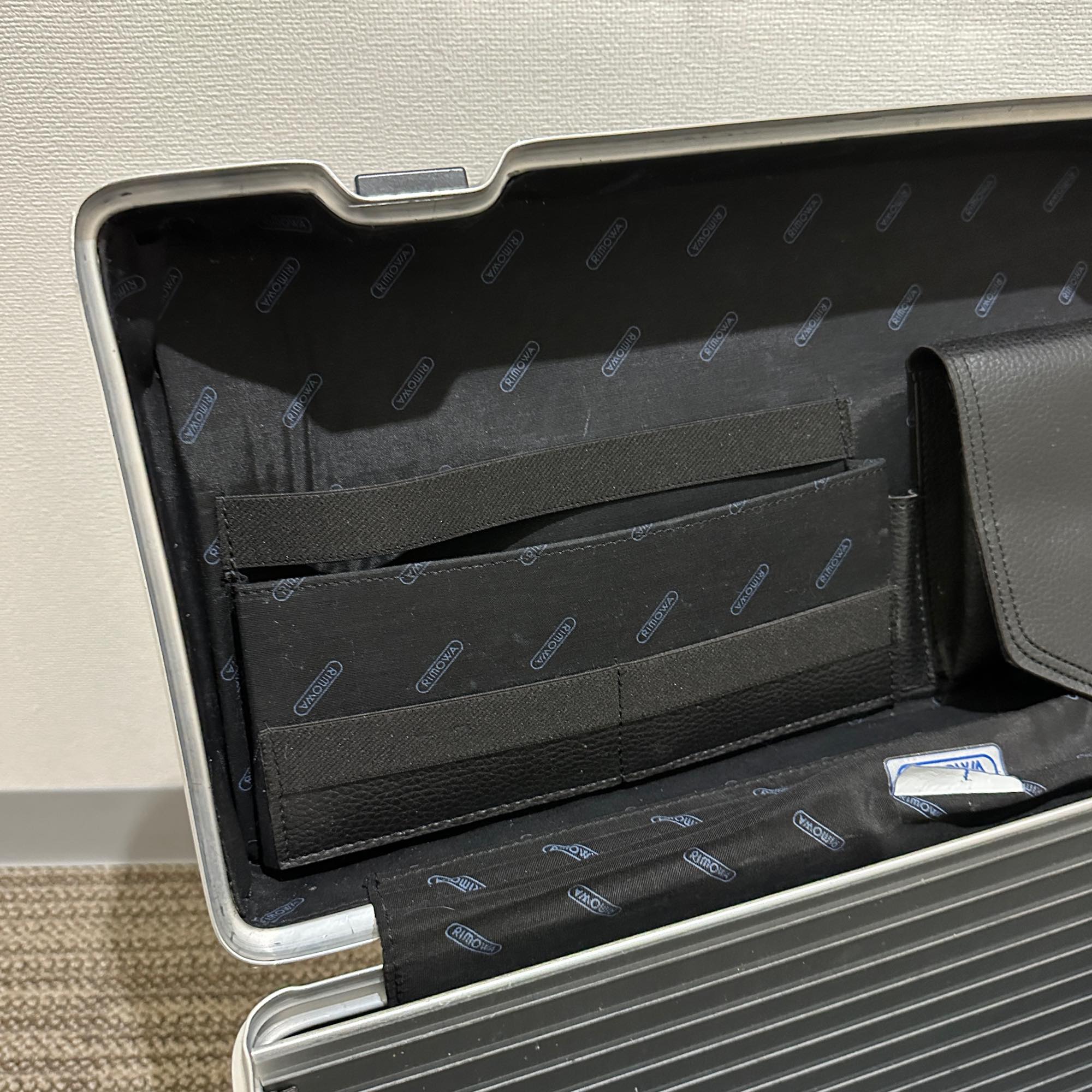 リモワ トパーズ　U950.51　中古商品　42リットル　2輪