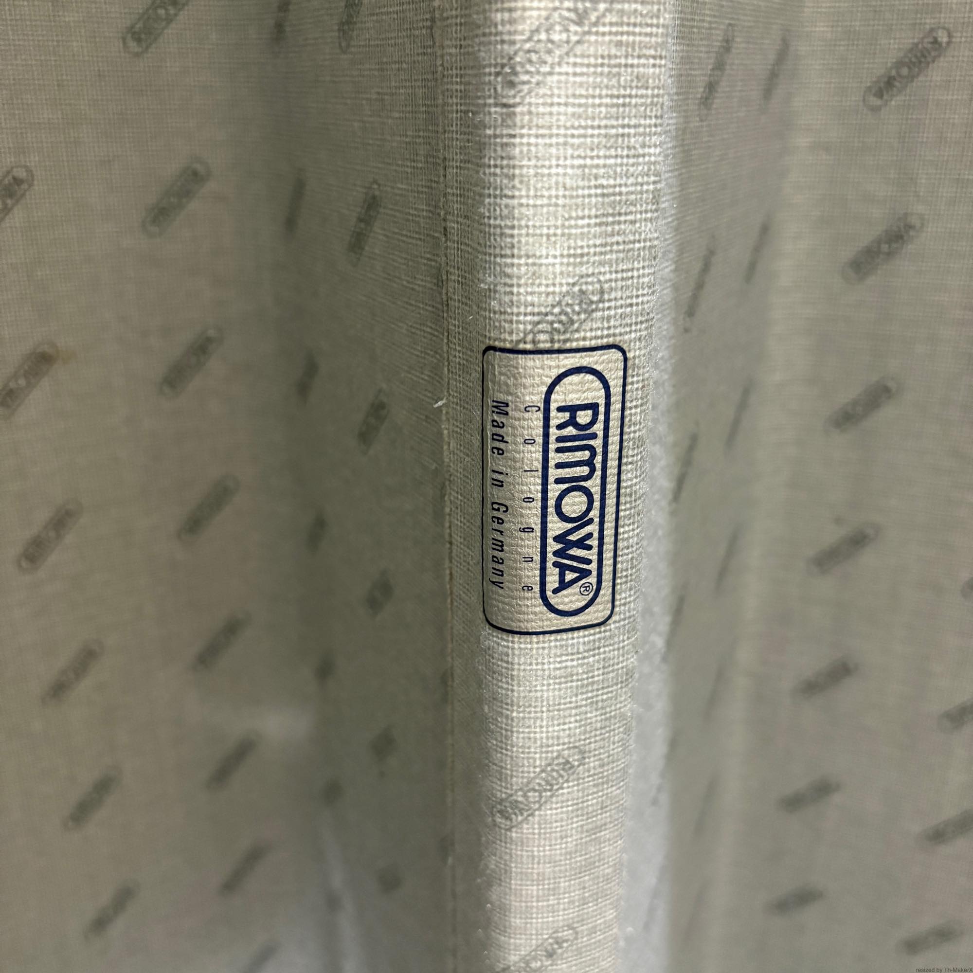 リモワ　オパール　中古美品　965.82　64リットル　2輪