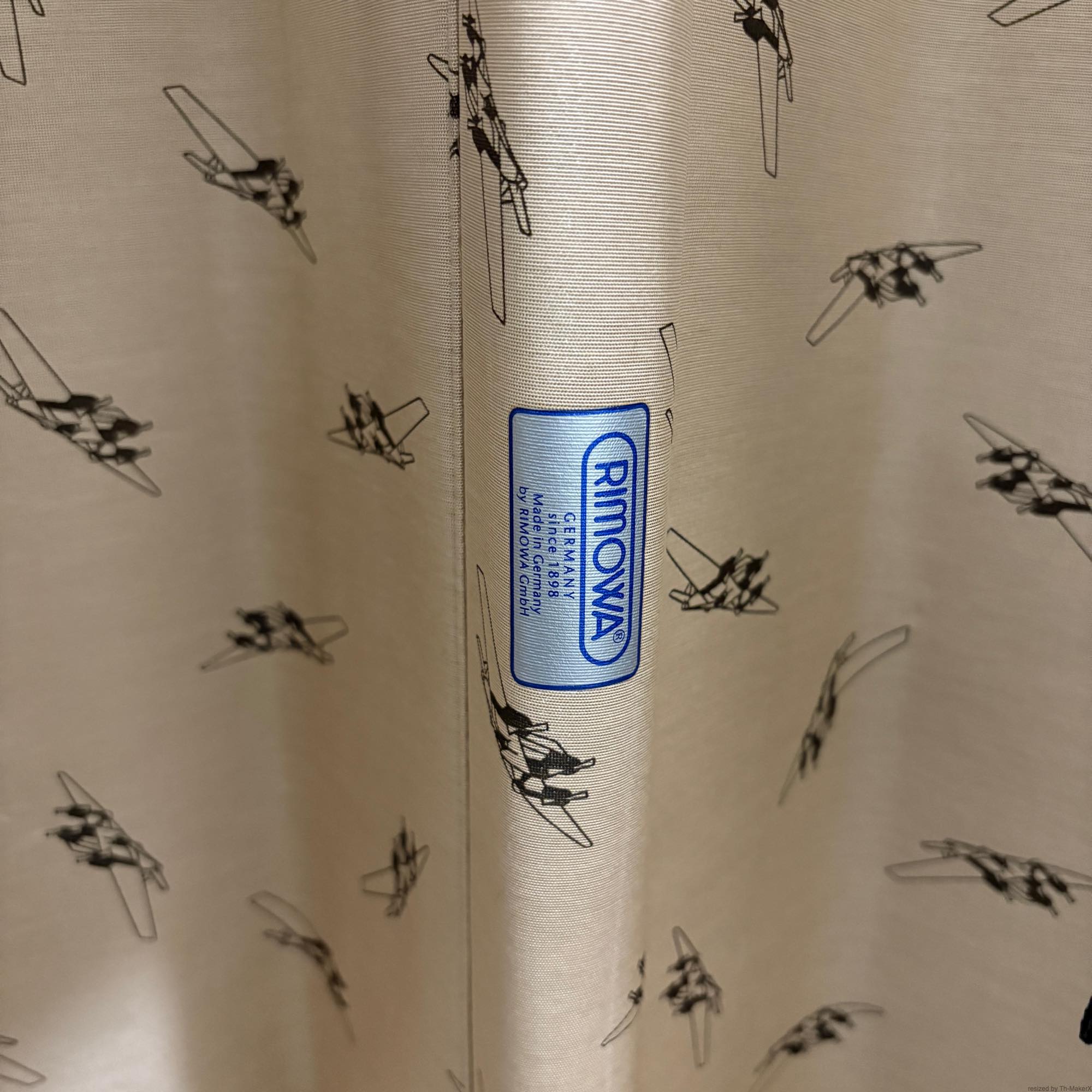 リモワ　クラシックフライト　中古美品　976.63　60リットル　2輪