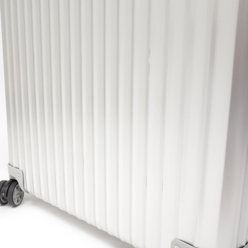 リモワ　クラシックフライト　971.70.00.4　アウトレット商品　76リットル　4輪